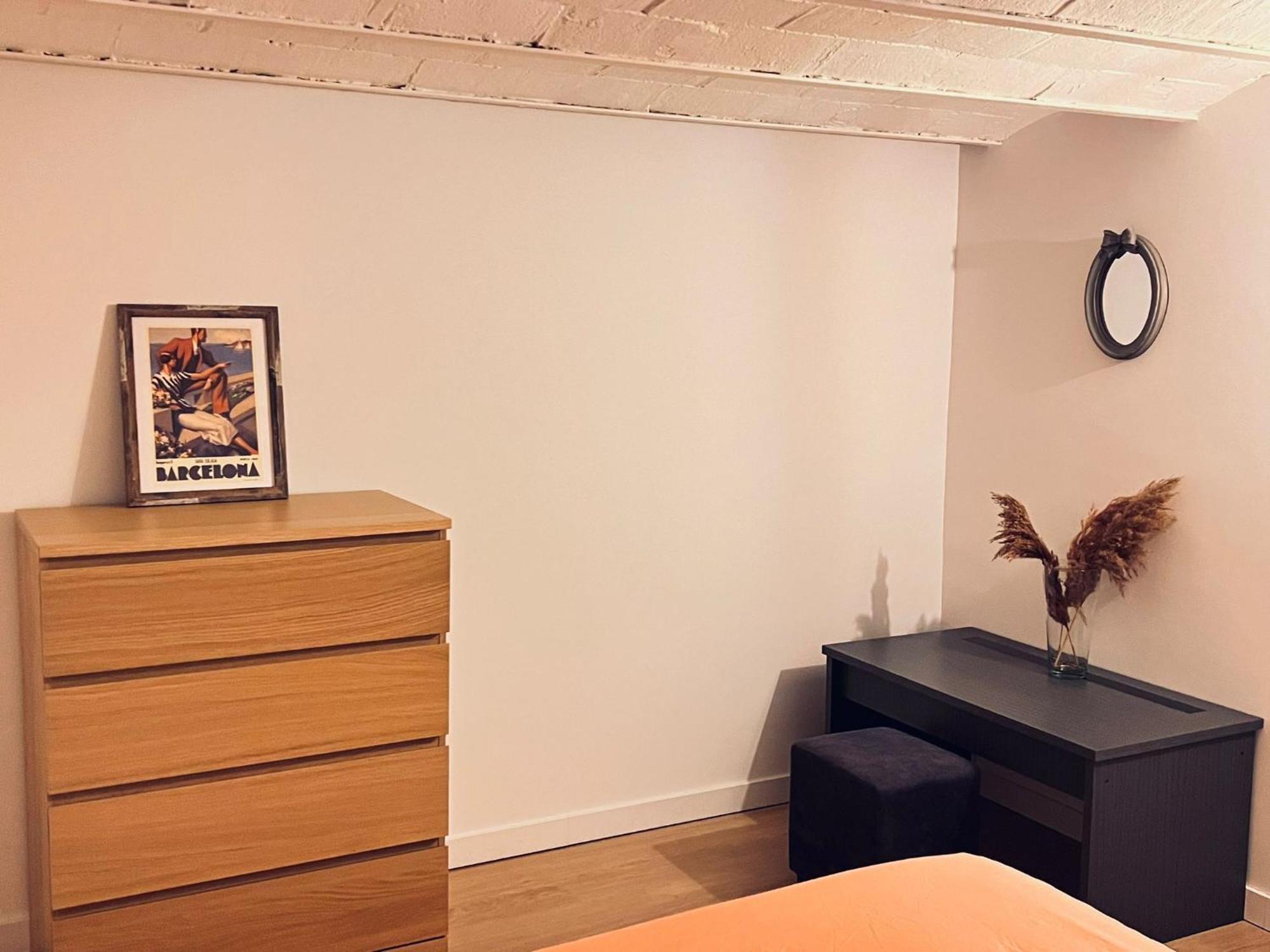 Habitacion Privada En Bello Apartamento Compartido Barcelona Ngoại thất bức ảnh